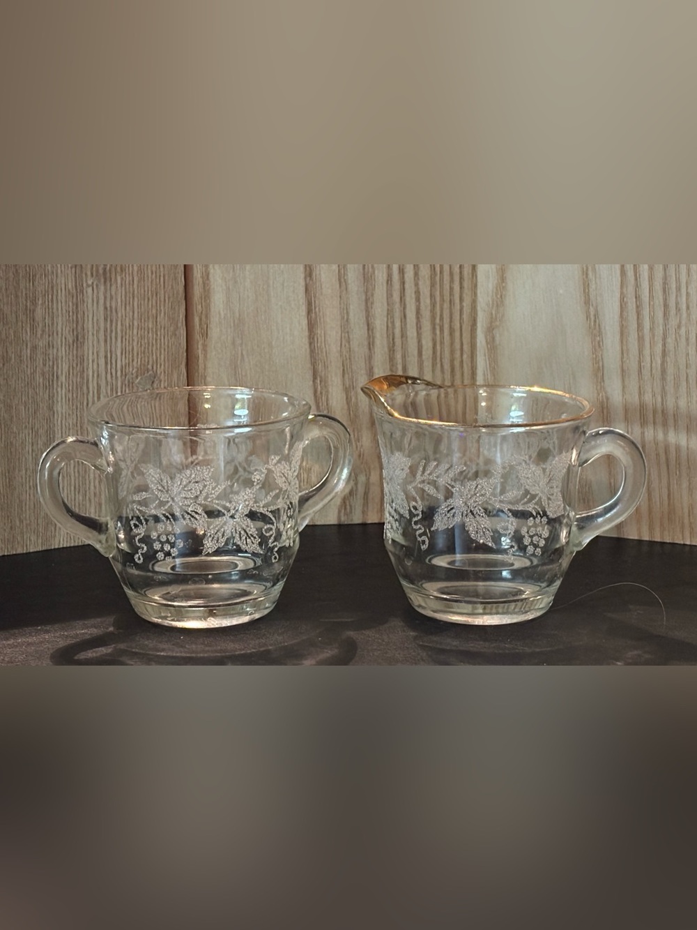 Vintage Bartlett Collins Frosted Grape Vine Pattern Cream and Sugar set - Picture 2 of 7